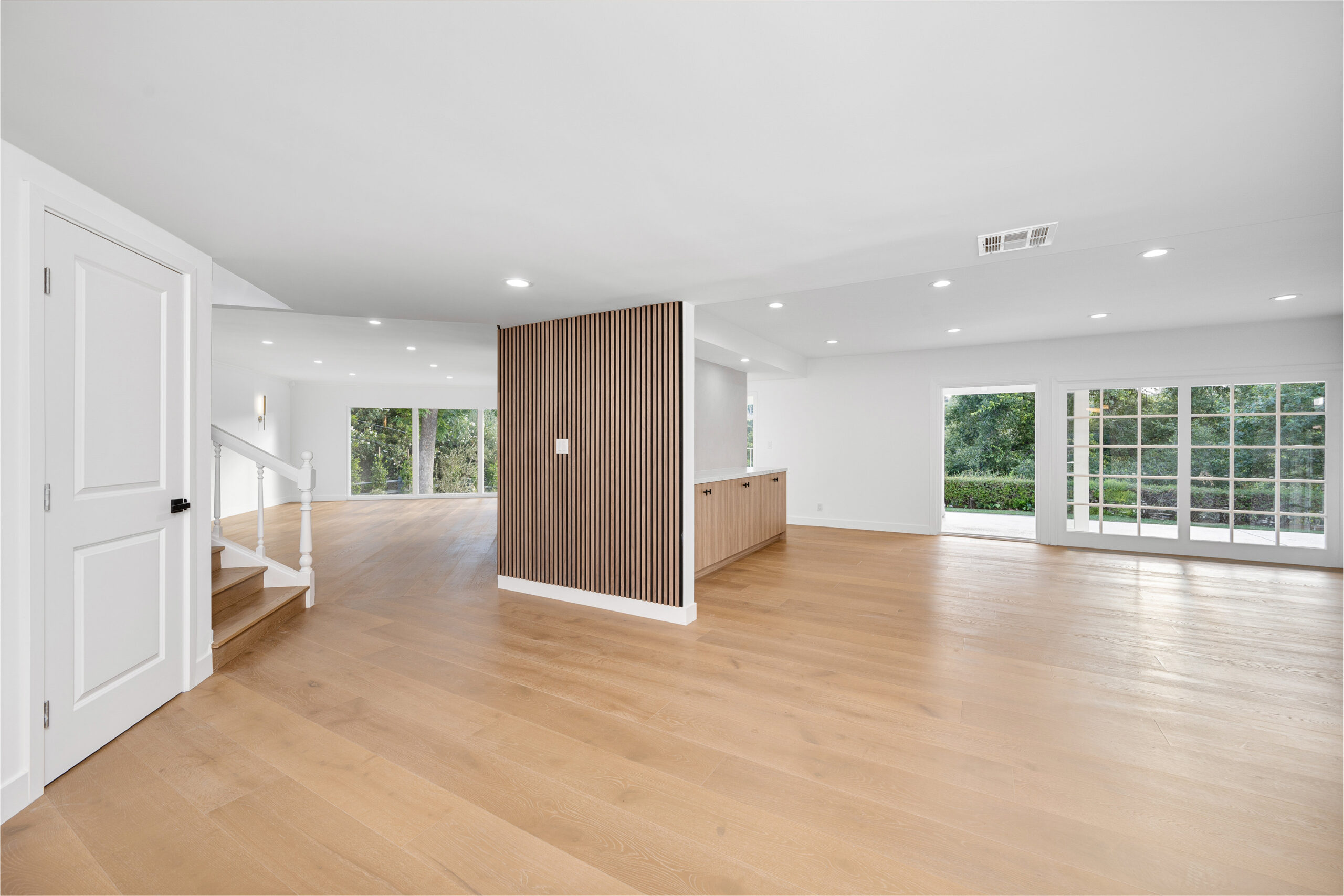 remodeled home in los angeles with empty rooms 2025 02 04 01 40 04 utc scaled